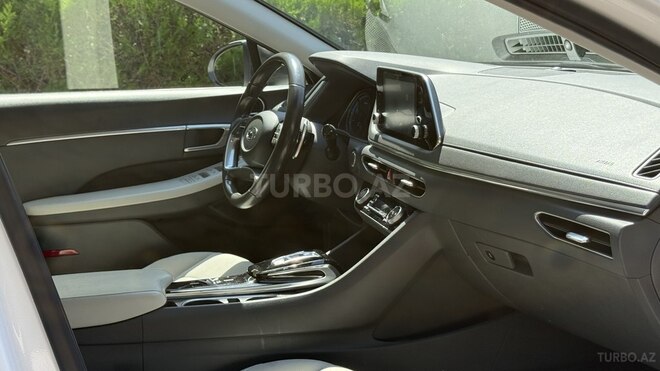Hyundai Sonata-9