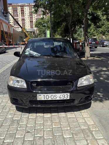Hyundai Accent-3