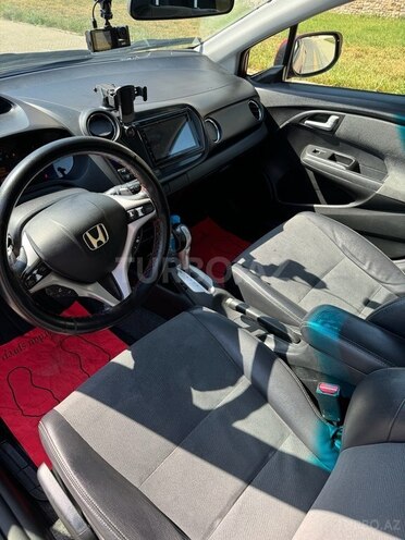 Honda Insight-9