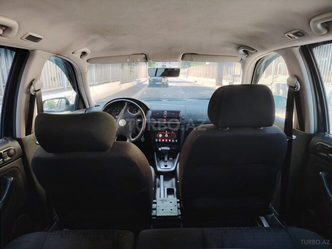 Volkswagen Golf-5