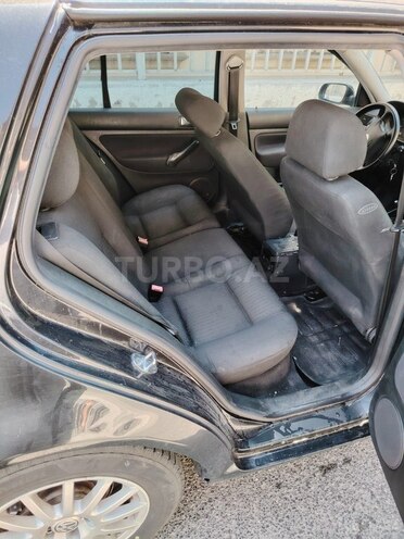 Volkswagen Golf-3