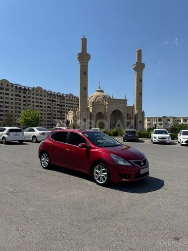 Nissan Tiida-2