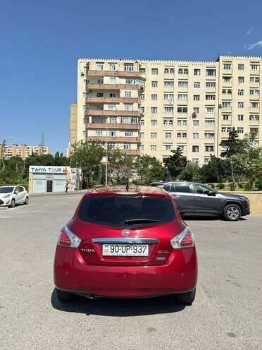 Nissan Tiida-3