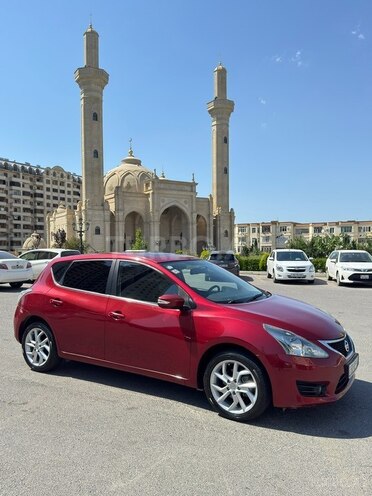 Nissan Tiida-6