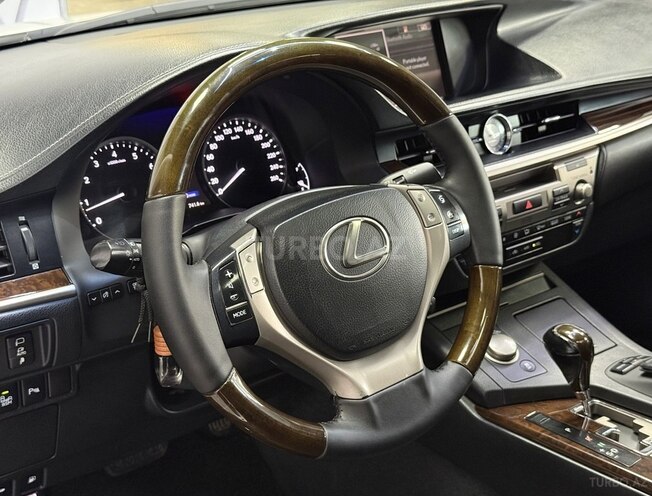 Lexus ES 250-13