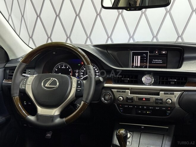 Lexus ES 250-10