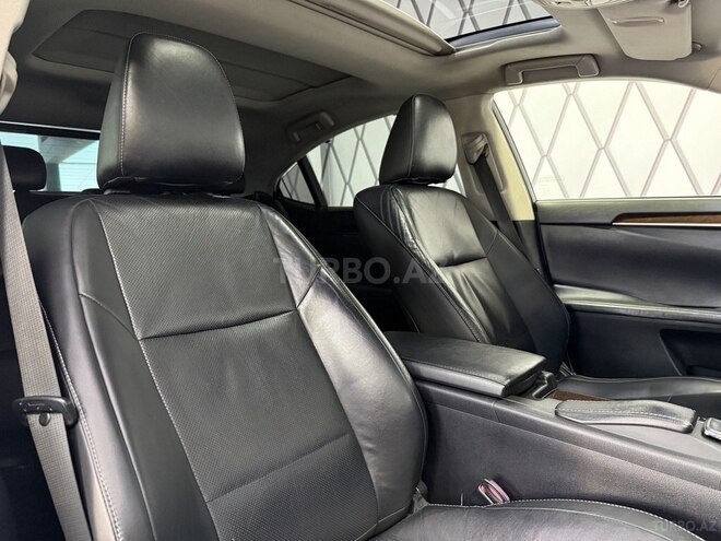 Lexus ES 250-9