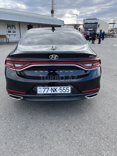 Hyundai Grandeur-2
