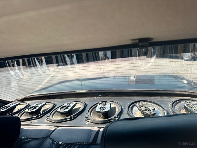 Mercedes 190-21
