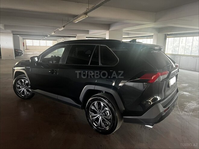 Toyota RAV4-6