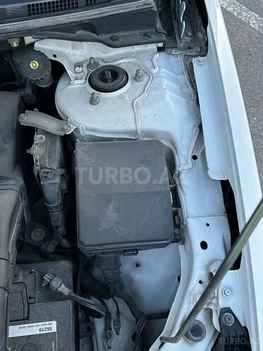Mitsubishi Lancer-7