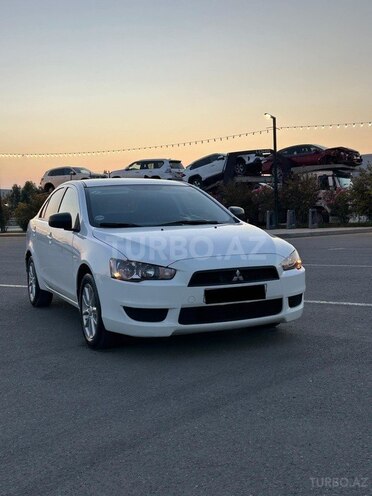 Mitsubishi Lancer-4