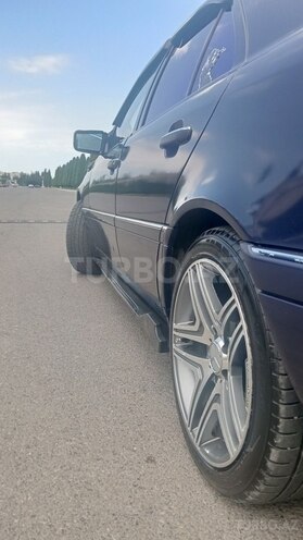 Mercedes C 180-7