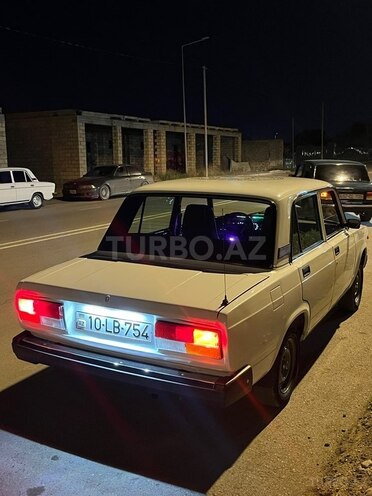 LADA (VAZ) 2107-8