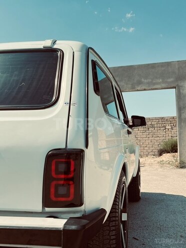 LADA (VAZ) Niva-9