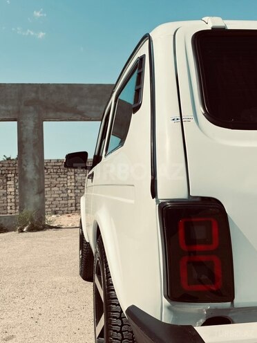 LADA (VAZ) Niva-10