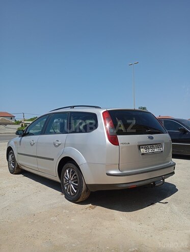 Ford Focus-6