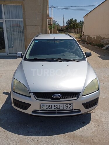 Ford Focus-1