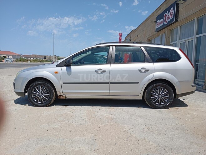 Ford Focus-4