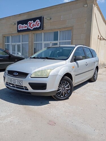 Ford Focus-8