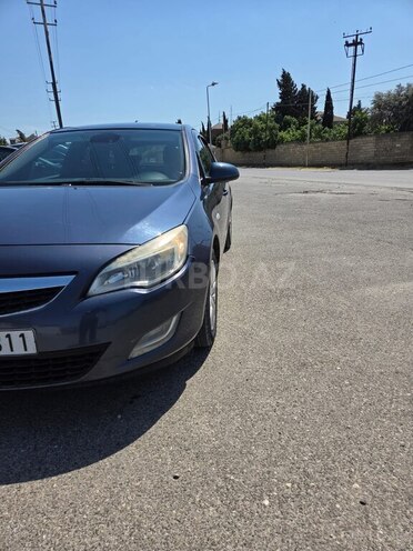 Opel Astra-2