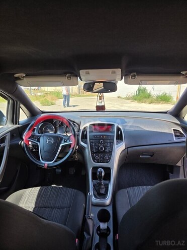 Opel Astra-9