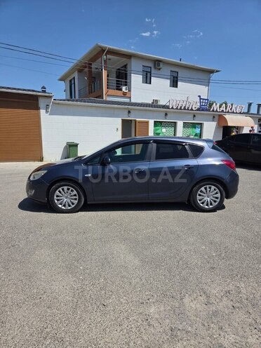 Opel Astra-7