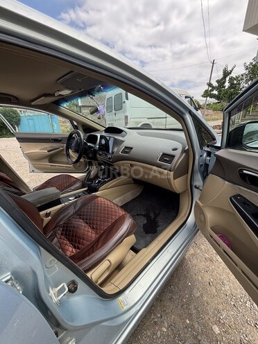 Honda Civic-8