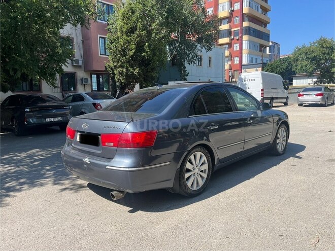 Hyundai Sonata-4
