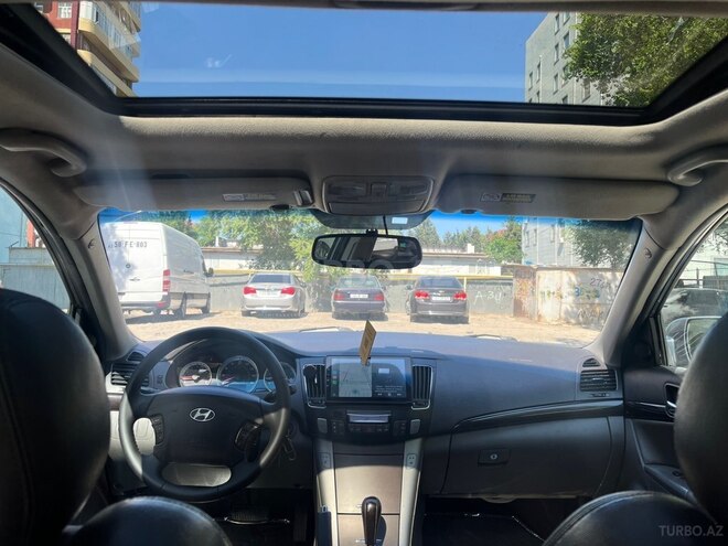 Hyundai Sonata-8