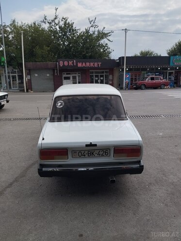 LADA (VAZ) 2107-2