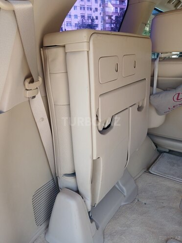 Lexus LX 570-11