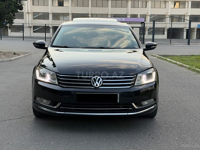 Volkswagen Passat-8