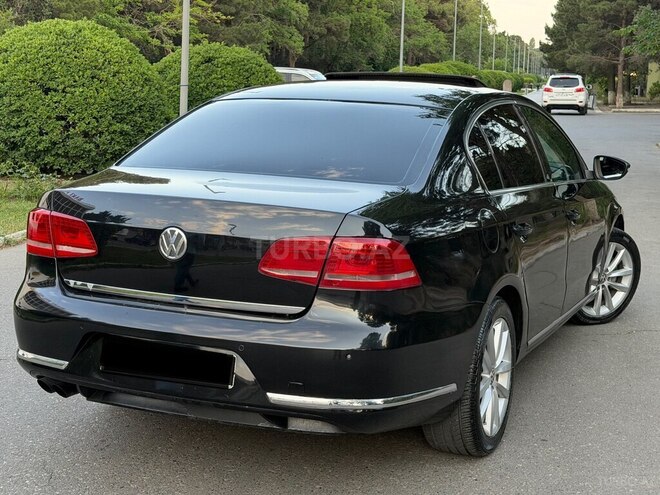 Volkswagen Passat-11