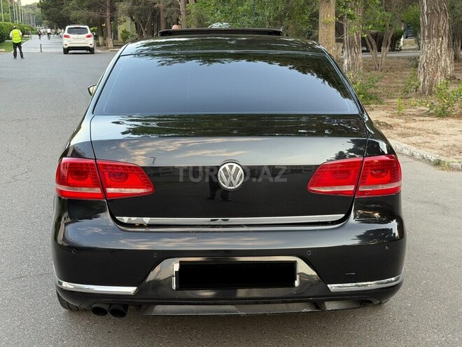 Volkswagen Passat-12