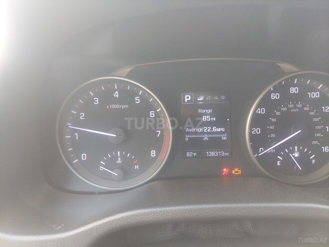 Hyundai Elantra-7