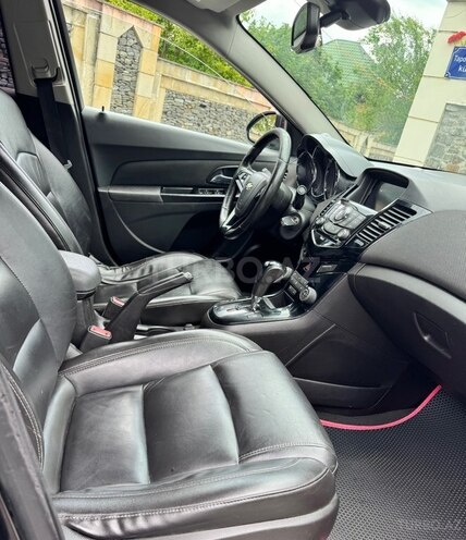 Chevrolet Cruze-8