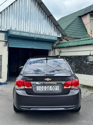 Chevrolet Cruze-2