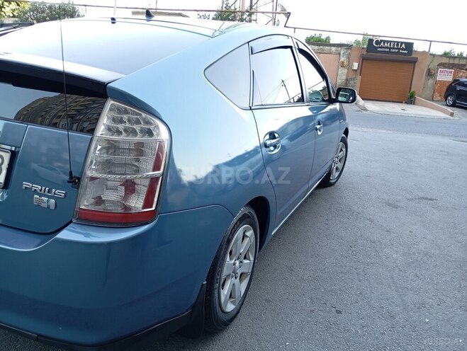 Toyota Prius-3