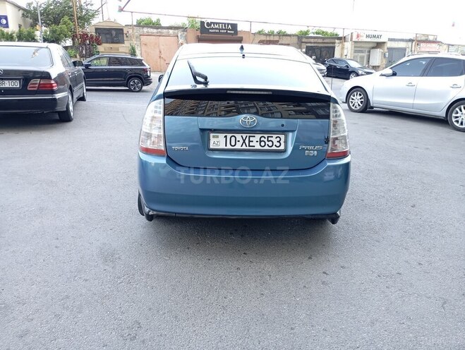 Toyota Prius-17