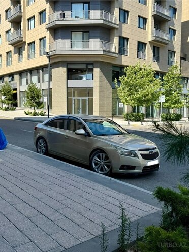 Chevrolet Cruze-11