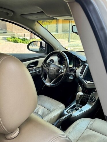 Chevrolet Cruze-9