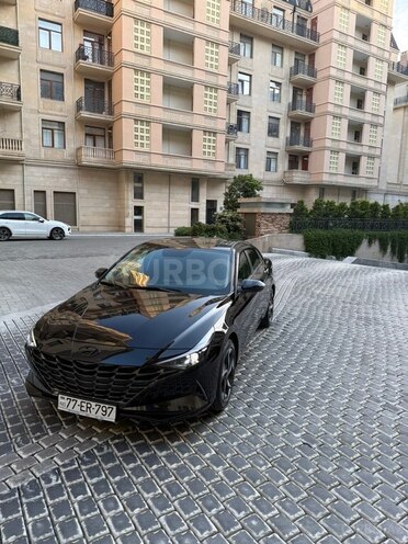 Hyundai Elantra-5