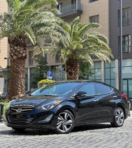 Hyundai Elantra-1