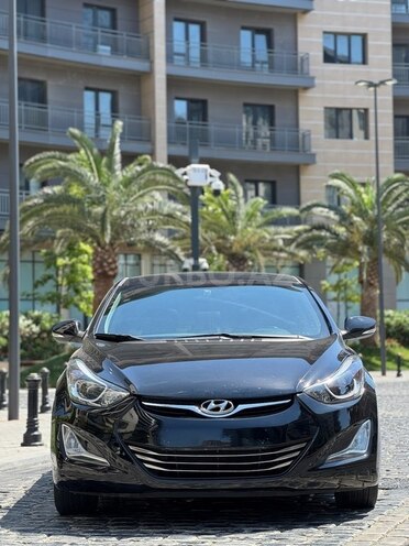 Hyundai Elantra-2