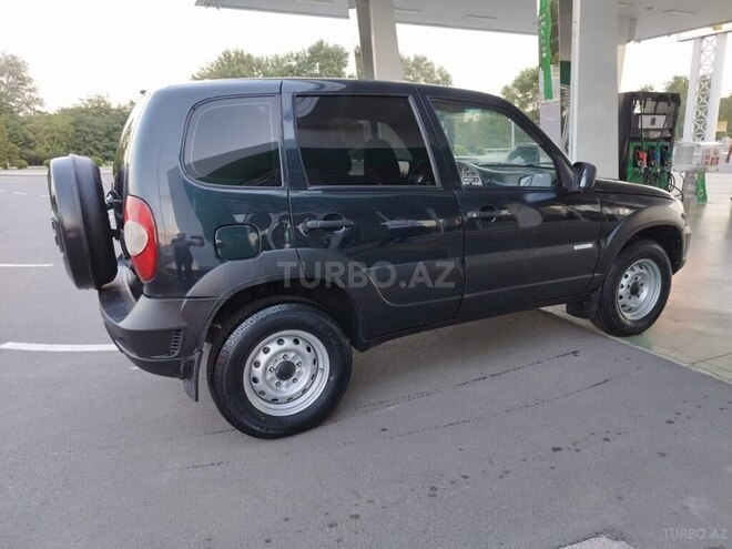 Chevrolet Niva-14