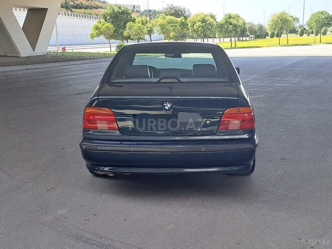 BMW 528-6