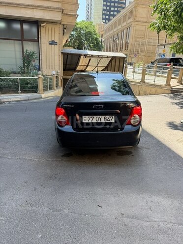 Chevrolet Aveo-3