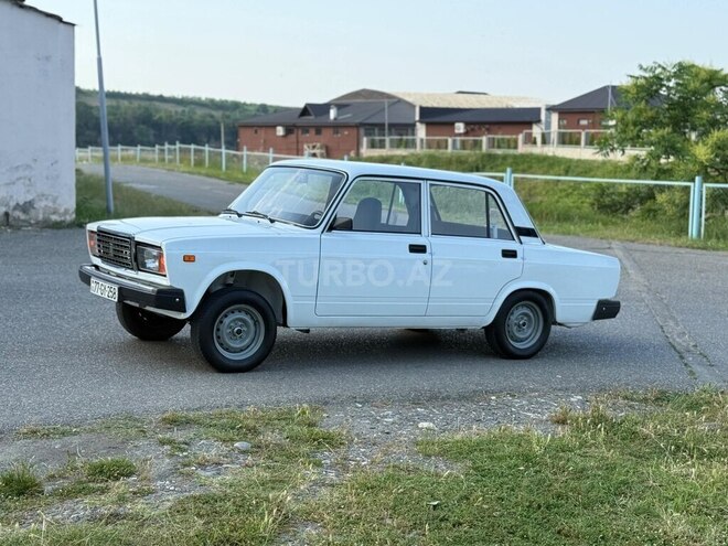 LADA (VAZ) 2107-13