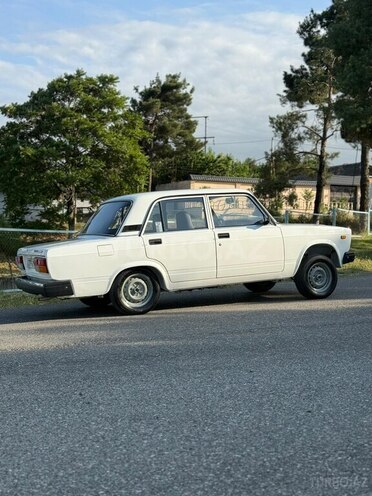 LADA (VAZ) 2107-4